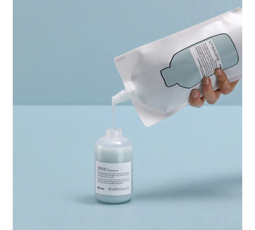 Шампунь Davines Minu Essential Haircare Shampoo для фарбованого волосся, 500 мл (рефіл)