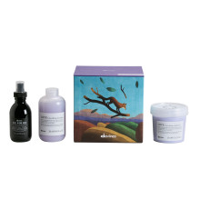 Подарунковий набір Davines LOVE Smooth Box 2025